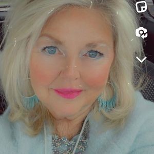 Meet your Posher, Donna